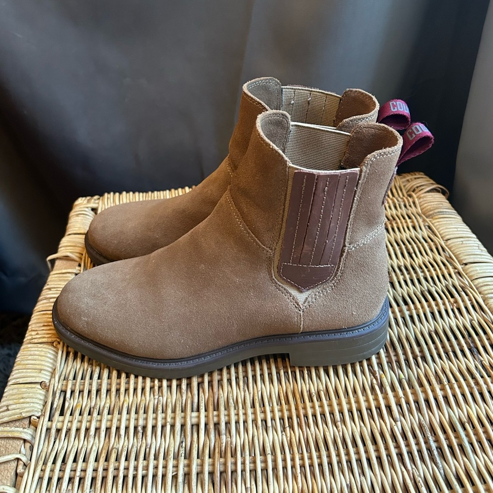 Waterproof Women's Chelsea boot Suede